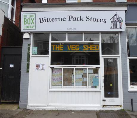 bitterne park stores shopfront feb 21 460pxP1010693